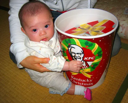 Japan KFC Christmas Tradition|500x403